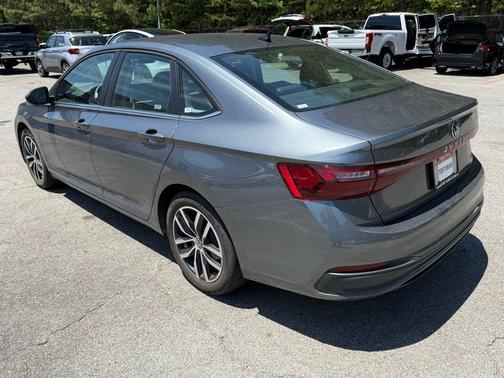 Gray 2025 Volkswagen Jetta 1.5T SE