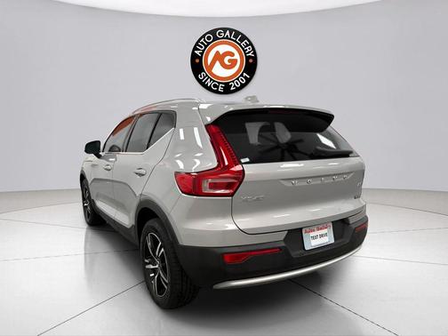 Silver 2023 Volvo XC40 B5 Plus Bright Theme