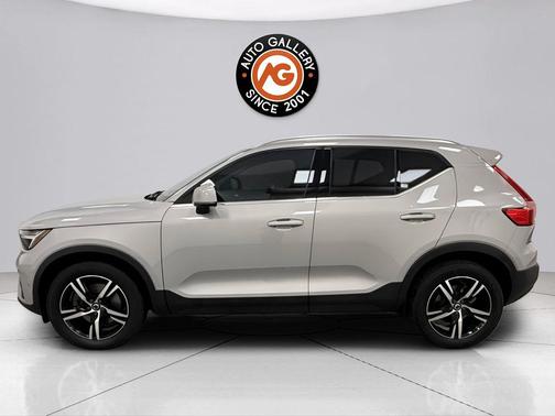 Silver 2023 Volvo XC40 B5 Plus Bright Theme