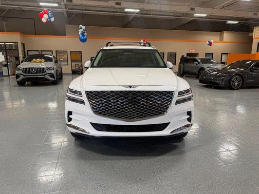 Uyuni White 2024 Genesis GV80 3.5T