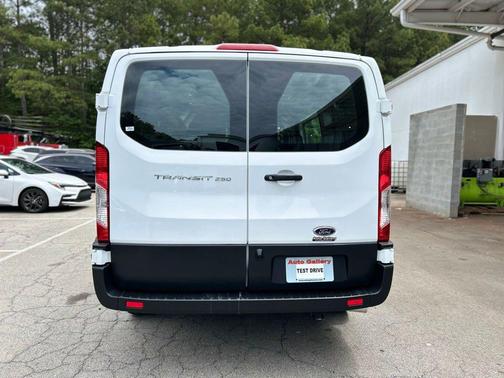OXFORD WHITE 2025 Ford Transit-250 Base