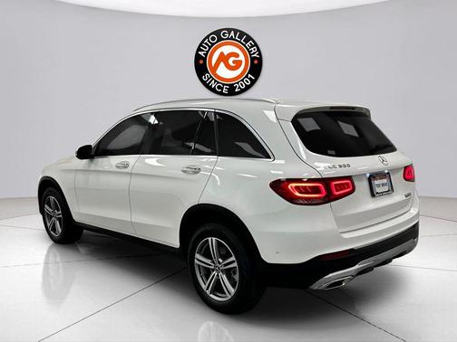 Polar White 2022 Mercedes-Benz GLC 300 Base