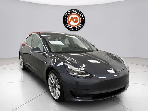 Silver 2018 Tesla Model 3 Long Range