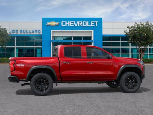 Radiant Red Tintcoat 2026 Chevrolet Colorado Trail Boss