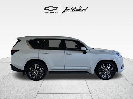 2023 Lexus LX 600 Luxury