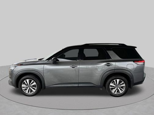 Gun Metallic/Super Black 2022 Nissan Pathfinder SL 2WD