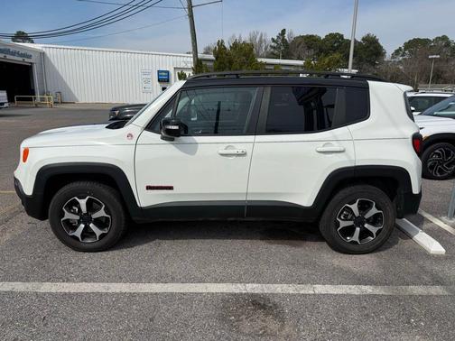 2022 Jeep Renegade Trailhawk