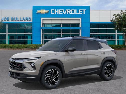 Iridescent Pearl Tricoat 2026 Chevrolet Trailblazer RS