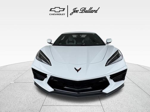 Arctic White 2022 Chevrolet Corvette Stingray w/2LT