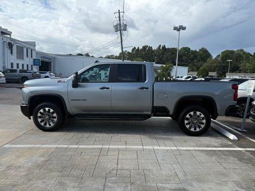 2024 Chevrolet Silverado 2500 Custom