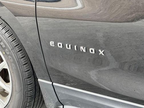 Mosaic Black Metallic 2024 Chevrolet Equinox 1LT