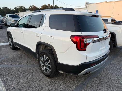 2023 GMC Acadia FWD SLT