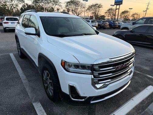 2023 GMC Acadia FWD SLT