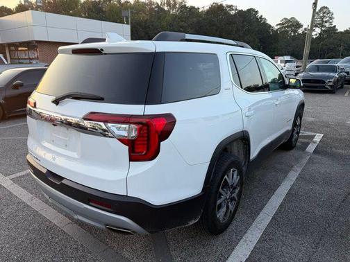 2023 GMC Acadia FWD SLT