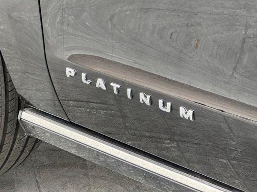 2024 Ford Expedition Platinum