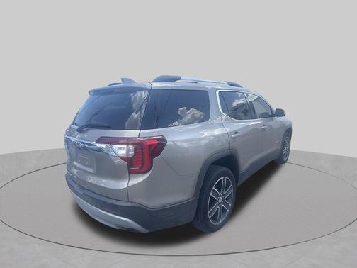 Light Stone Metallic 2022 GMC Acadia FWD SLT