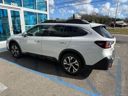 2021 Subaru Outback Touring