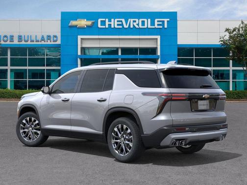 Sterling Gray Metallic 2026 Chevrolet Traverse LT