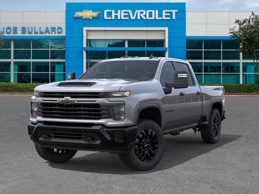 Sterling Gray Metallic 2026 Chevrolet Silverado 2500 Custom