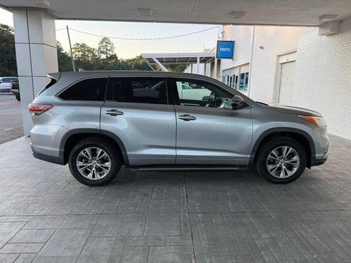 2014 Toyota Highlander LE Plus