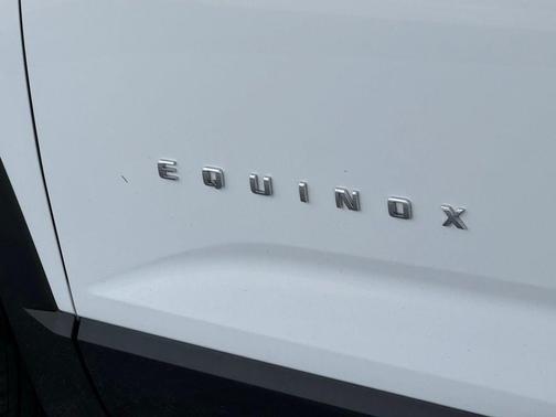 Summit White 2025 Chevrolet Equinox 1LT