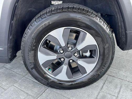 2022 Jeep Grand Cherokee 4xe Base