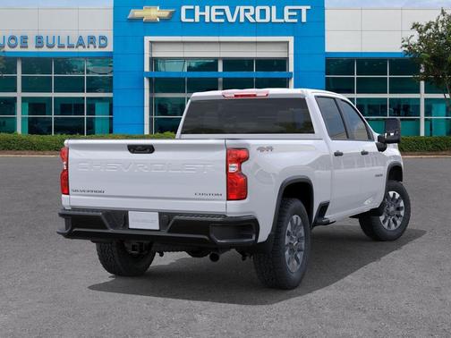 2026 Chevrolet Silverado 2500 Custom