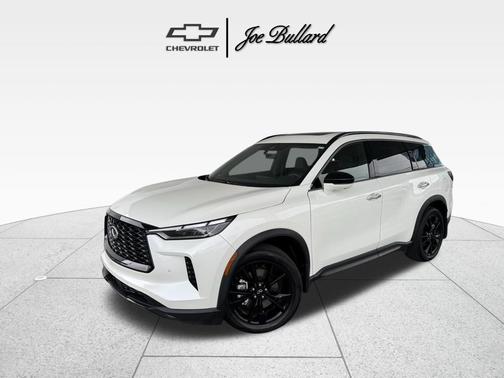 Majestic White 2025 INFINITI QX60 Luxe