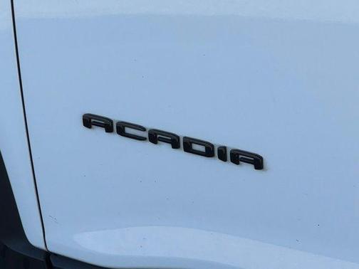 2023 GMC Acadia FWD SLT