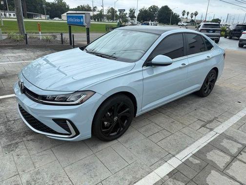 2025 Volkswagen Jetta 1.5T SE