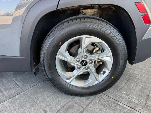 Hampton Gray 2024 Hyundai TUCSON SEL
