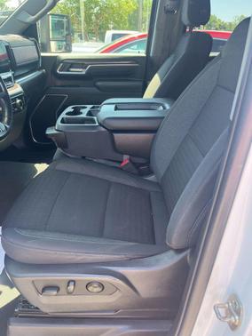 Summit White 2025 Chevrolet Silverado 2500 LT
