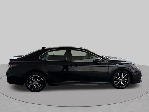 Midnight Black Metallic 2023 Toyota Camry SE