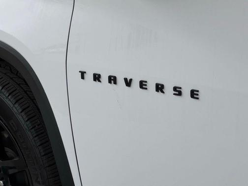 2022 Chevrolet Traverse LS