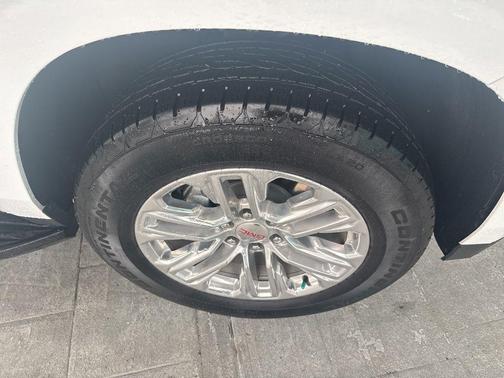 Summit White 2024 GMC Yukon SLT