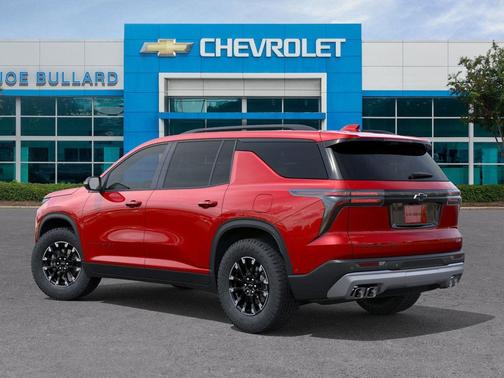 Radiant Red Tintcoat 2026 Chevrolet Traverse AWD Z71