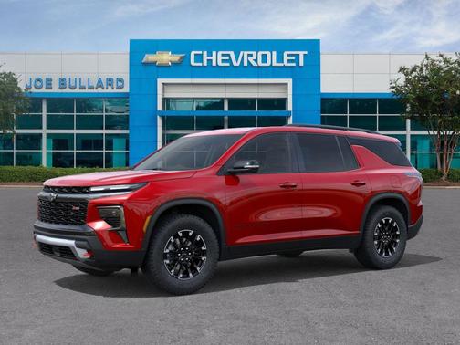 Radiant Red Tintcoat 2026 Chevrolet Traverse AWD Z71