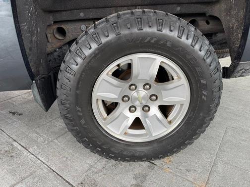 Graphite Metallic 2017 Chevrolet Silverado 1500 1LT