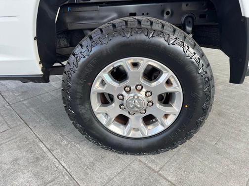 2023 RAM 2500 Laramie Crew Cab 4x4 6'4' Box