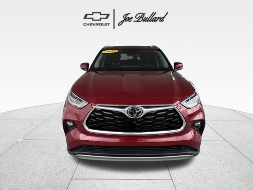 2022 Toyota Highlander Platinum