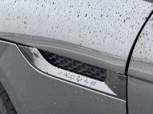 2017 Jaguar F-TYPE Premium