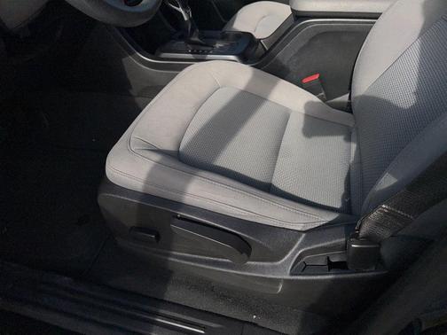 2022 Chevrolet Colorado WT