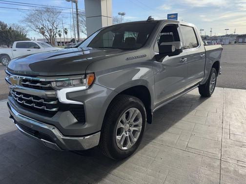 2025 Chevrolet Silverado 1500 LTZ