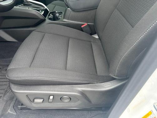 Summit White 2026 Chevrolet Colorado LT