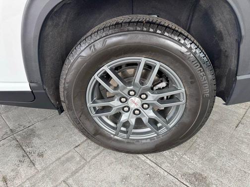 2025 GMC Acadia FWD Elevation