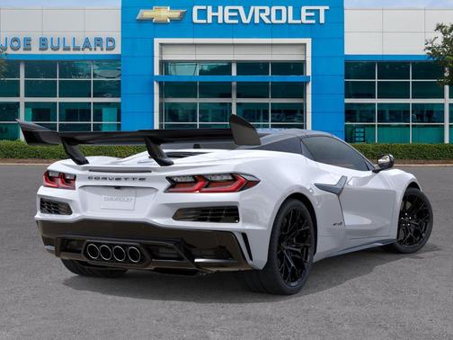 Arctic White 2026 Chevrolet Corvette ZR1