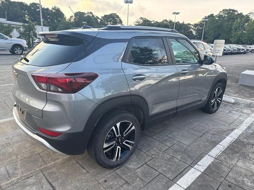 Sterling Gray Metallic 2023 Chevrolet Trailblazer LT
