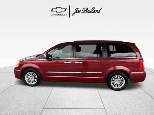 2015 Chrysler Town & Country Touring-L