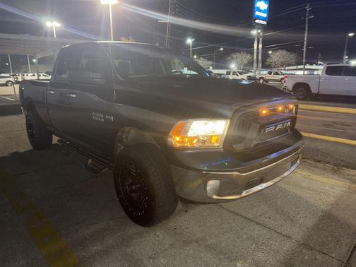 Granite Crystal Metallic Clearcoat 2016 RAM 1500 Big Horn