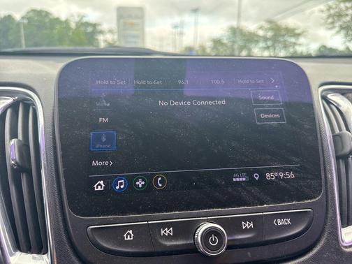 Summit White 2020 Chevrolet Malibu FWD LT
